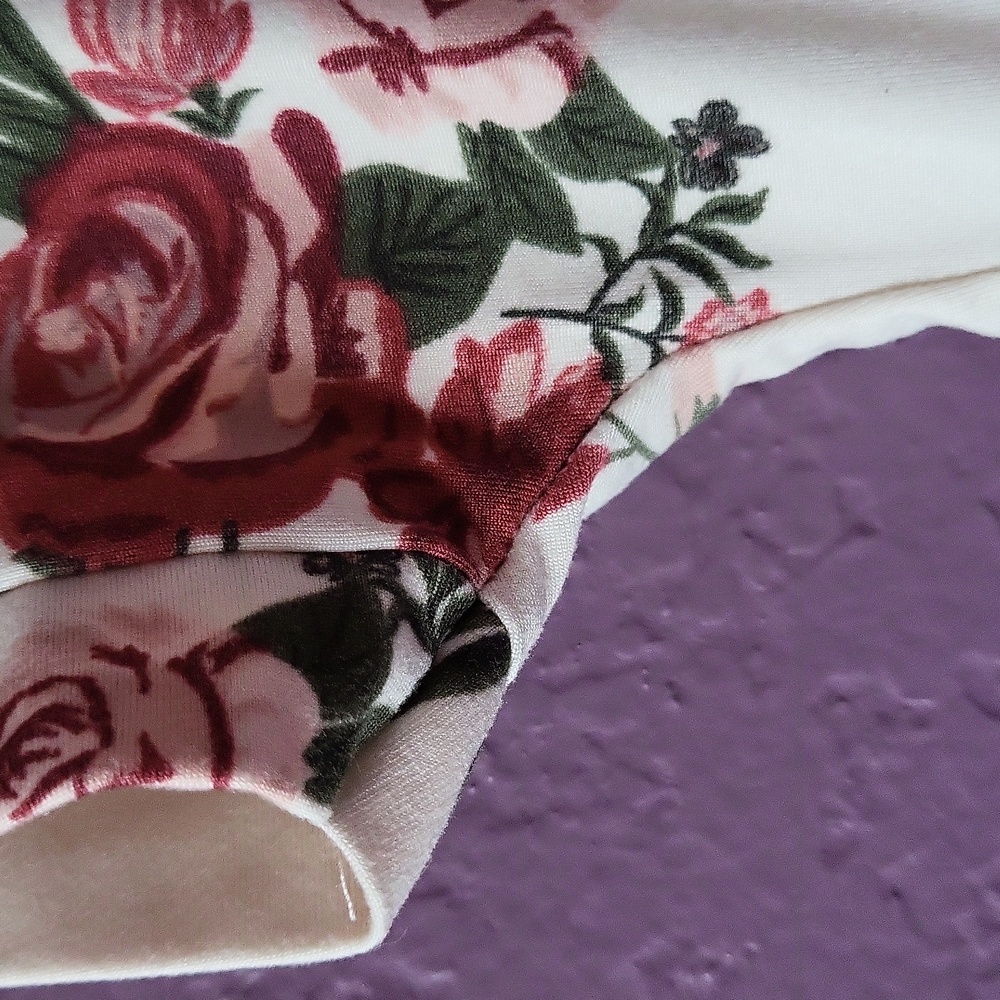 Bae City Floral Top - Picture 7 of 8